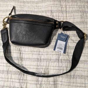 Faux leather fanny pack / belt bag